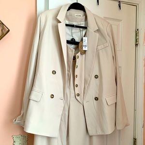 Tan 3 piece New York and company pant suit never worn